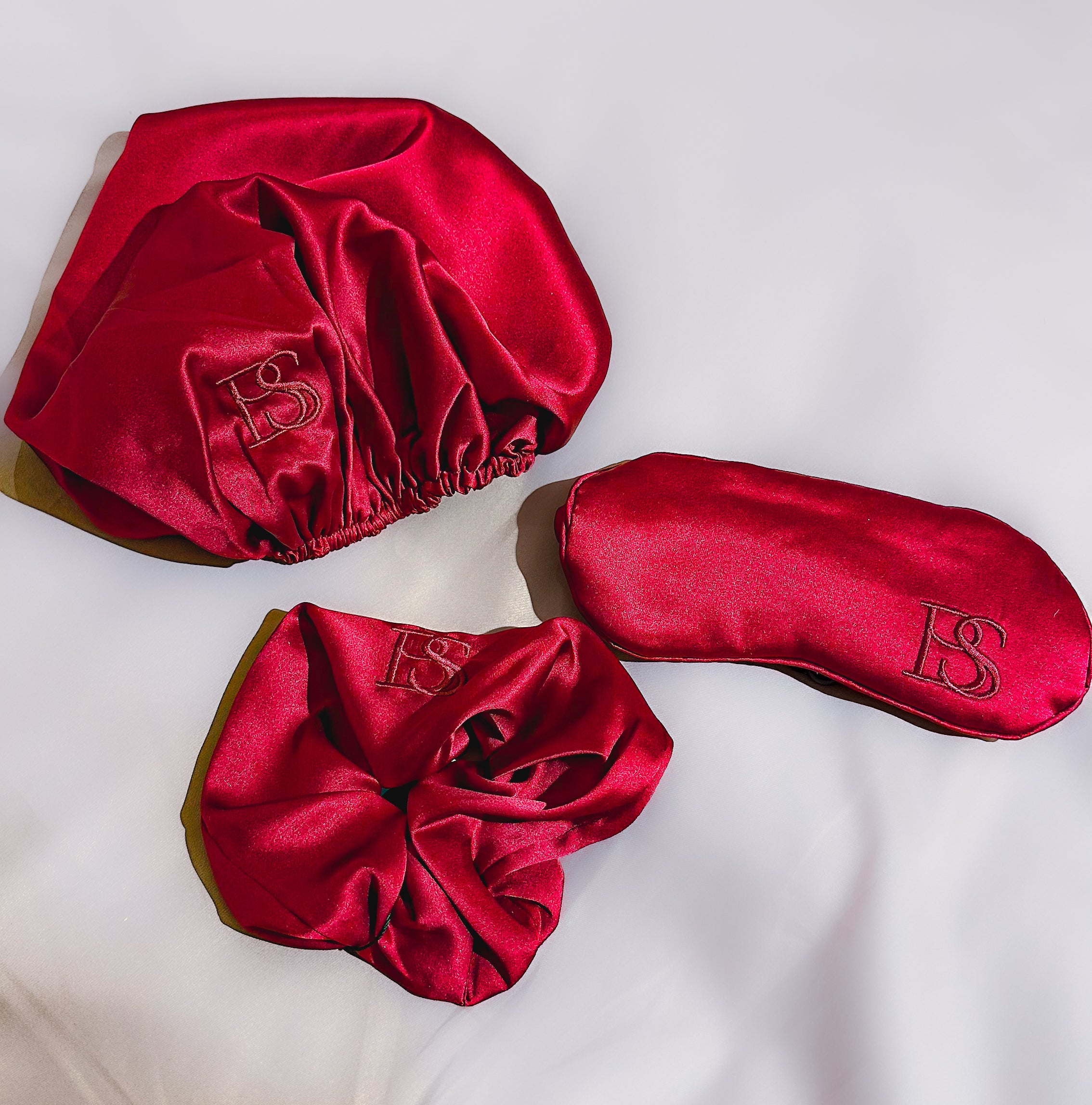Set d’accessoires en soie – Bonnet, chouchou & masque de sommeil